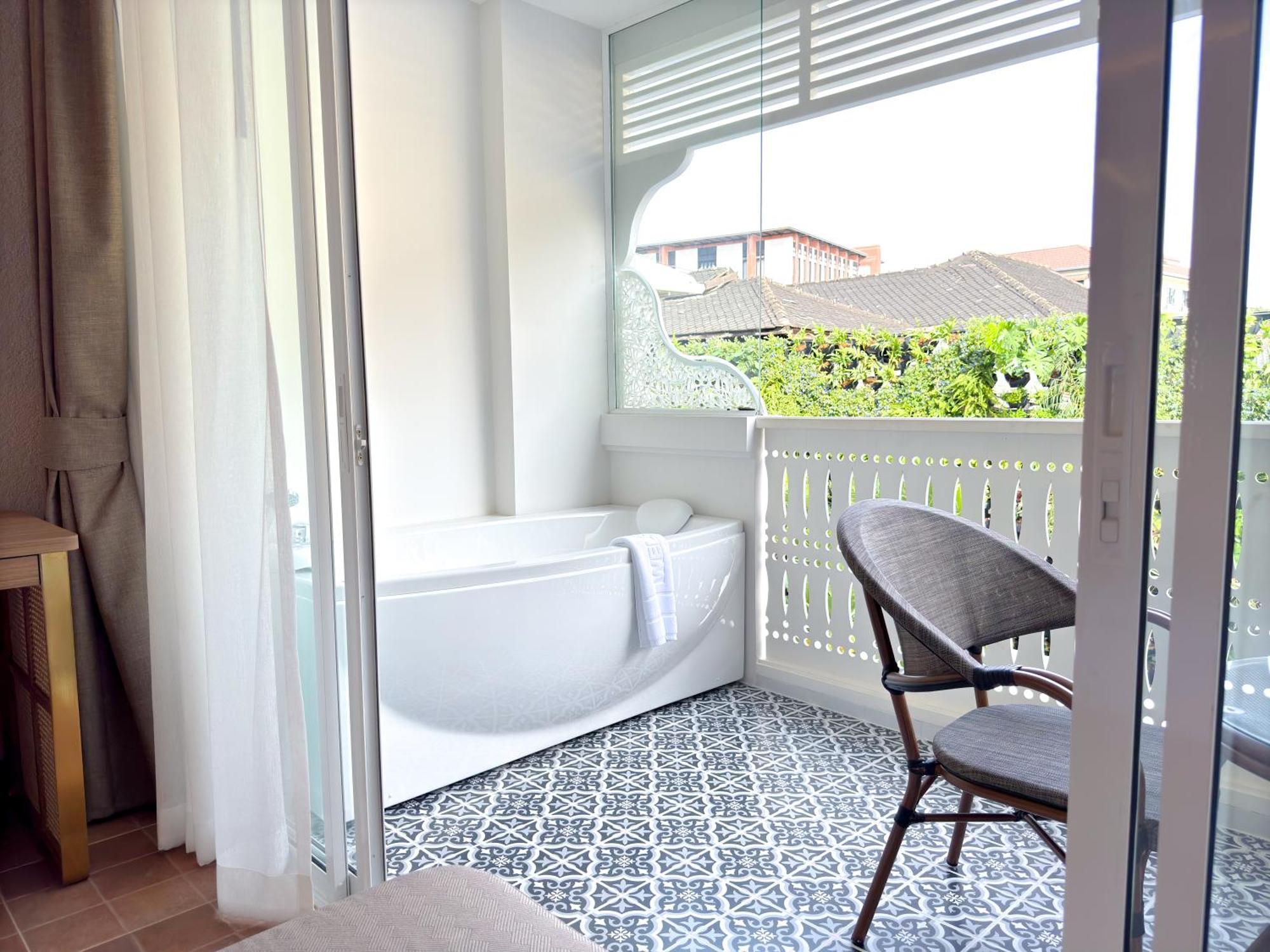 Away Chiang Mai Thapae Resort A Vegan Retreat — Photos 1